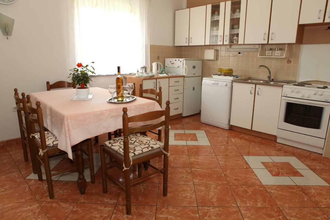 Appartamento Apartman Matej Otočac Esterno foto